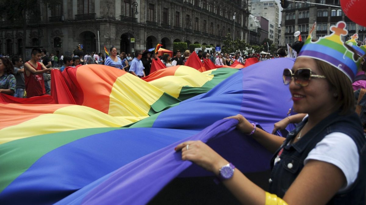 Orgullo que inspira: Influencers LGBTQ+ en México
