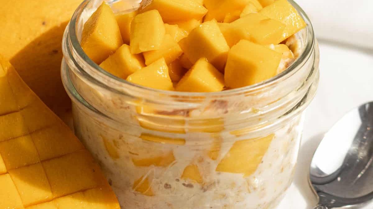 Quesito Oaxaca hace magia con avena: su receta de Mango Sticky Oats