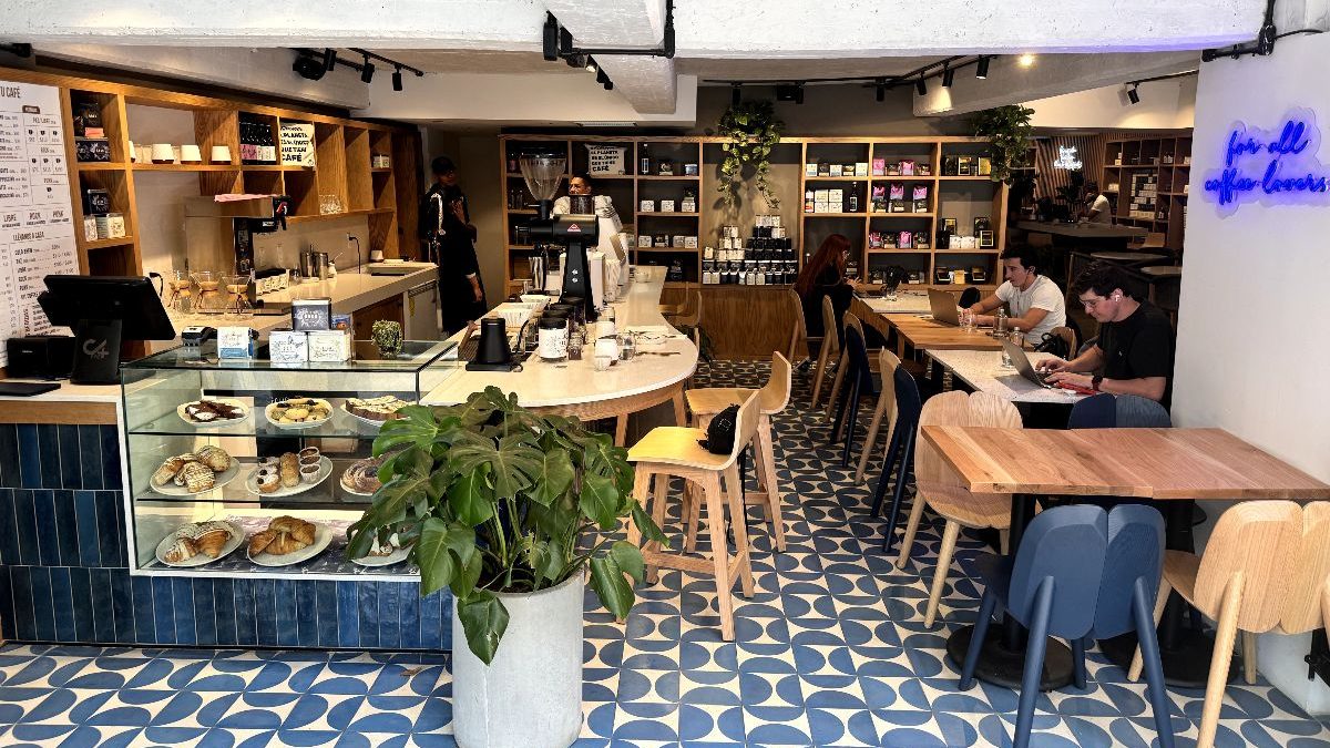 La psicología detrás de trabajar en cafeterías