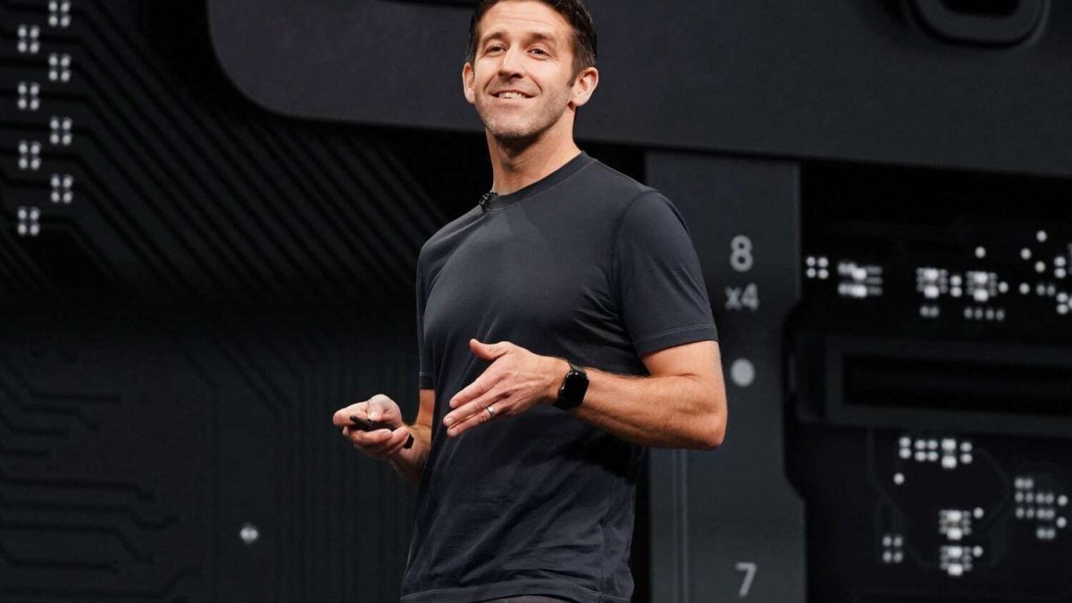 John Ternus, el posible sucesor de Tim Cook: el perfil del ingeniero que podría liderar Apple