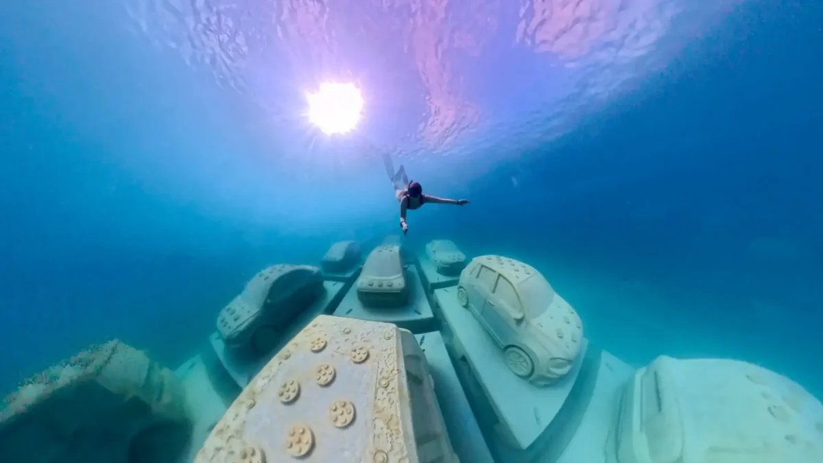 Miami creates underwater gallery that boosts sustainable tourism